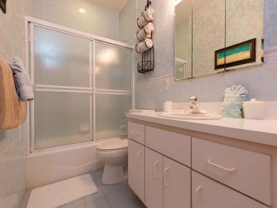 Beachfront Vacation Rental on Coco Plum Beach